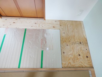 ワンちゃん幸せ♥足腰にやさしいフローリングに　目黒区S様邸